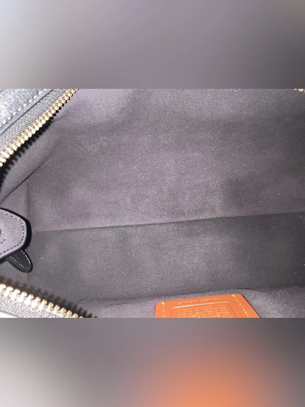 Coach Black Empire 28